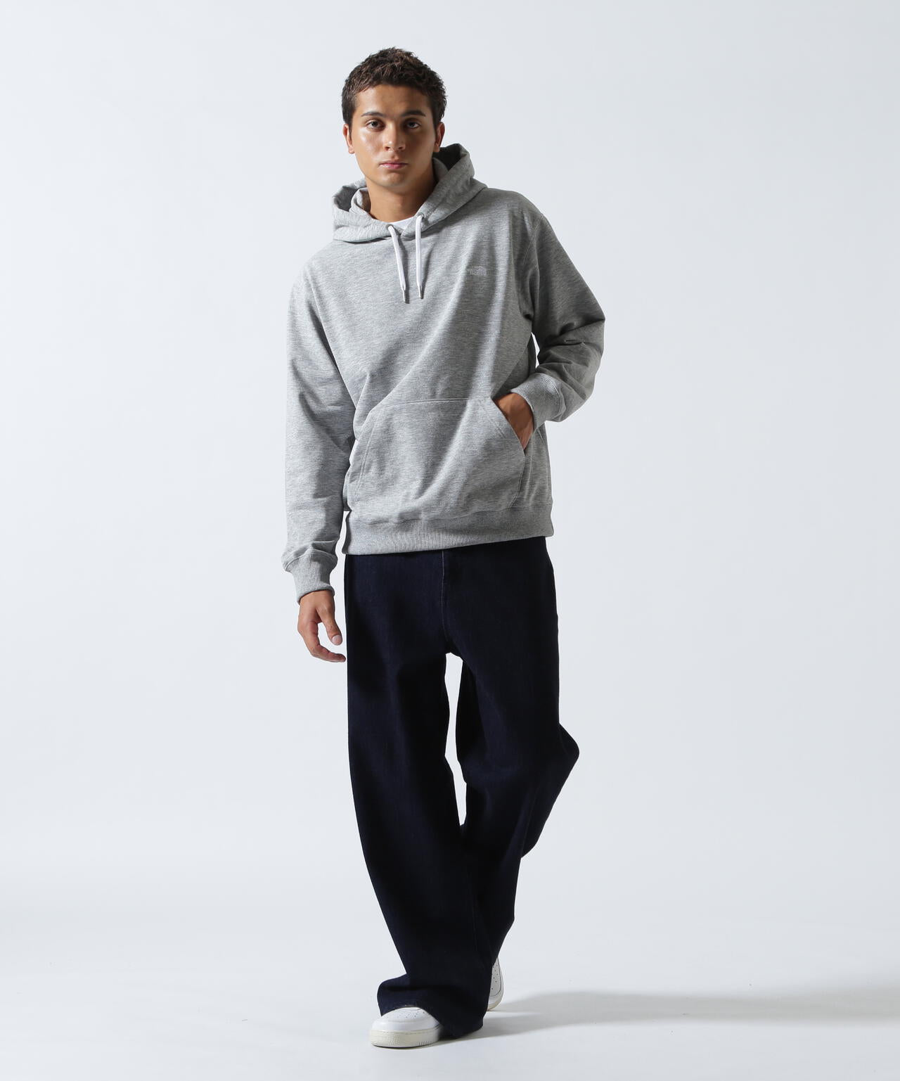 THE NORTH FACE (ザ・ノース・フェイス）Small Logo heather Sweat Hoodie