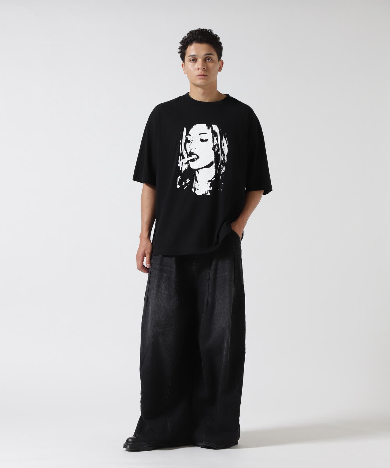 MINEDENIM（マインデニム）Monochrome Two tone Face Crewneck T-SH