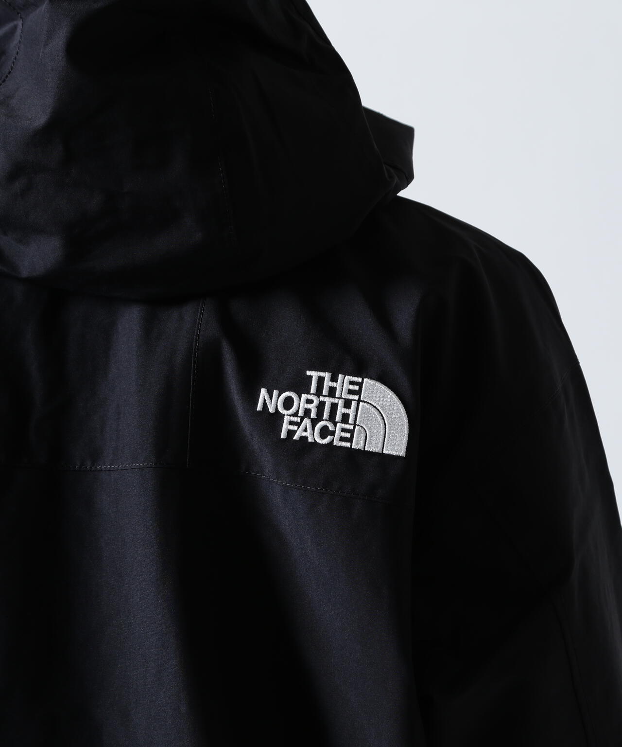 THE NORTH FACE (ザ・ノース・フェイス）Mountain Jacket