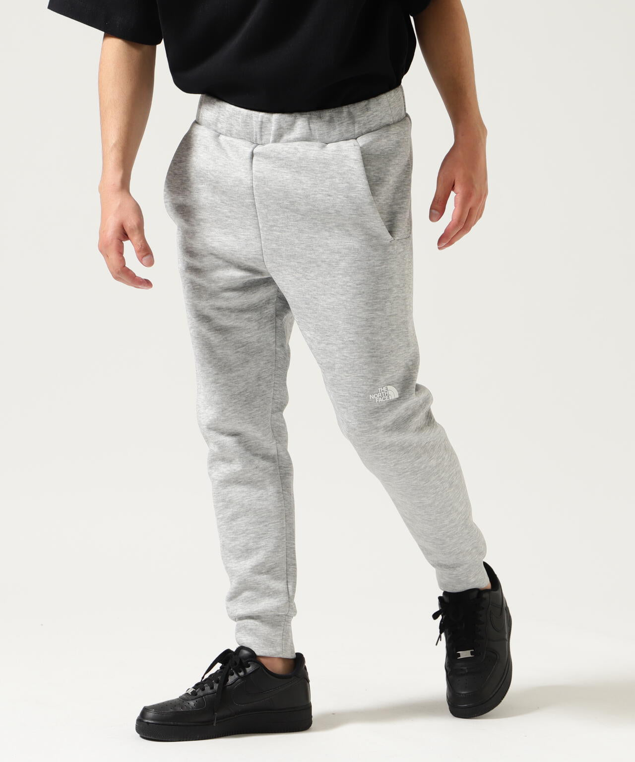 THE NORTH FACE / Tech Air Sweat Jogger Pant