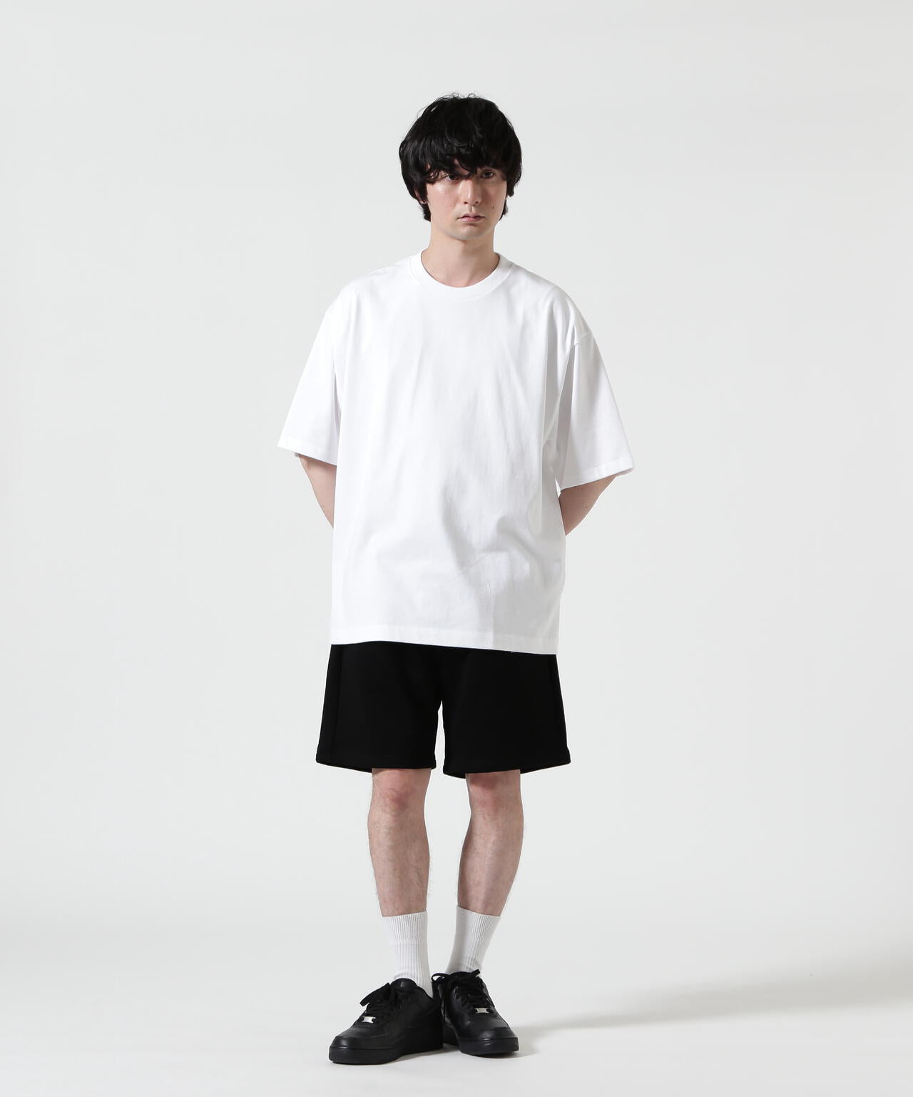 177cm B:81 W:72 H:88 着用サイズ：6