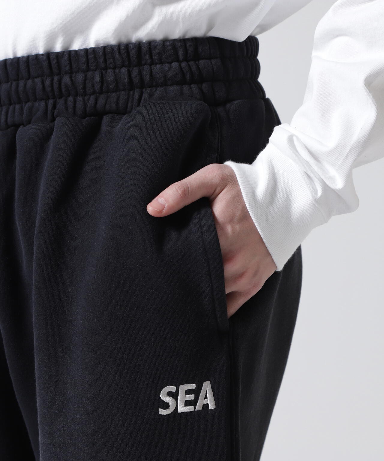 WIND AND SEA（ウィンダンシー）SULFUR DYEING LOGO SWEATPANT
