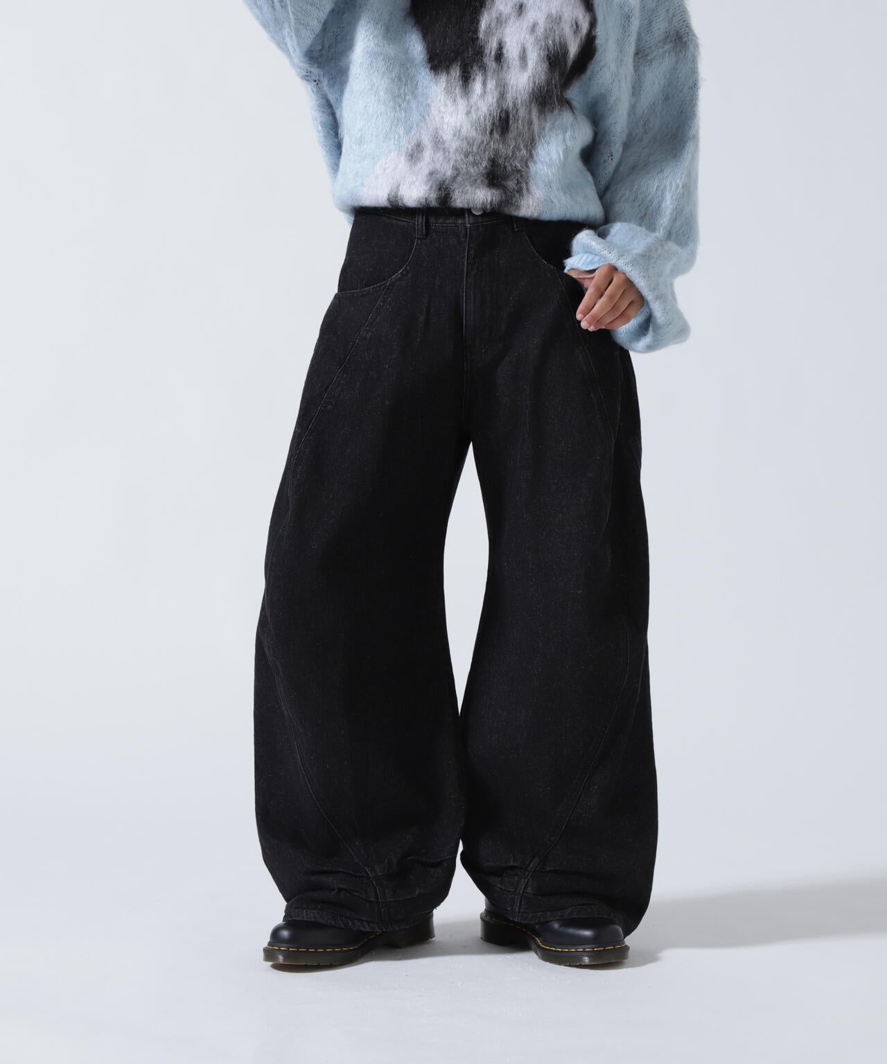 Knuth Marf（クヌースマーフ）tuck design denim pants
