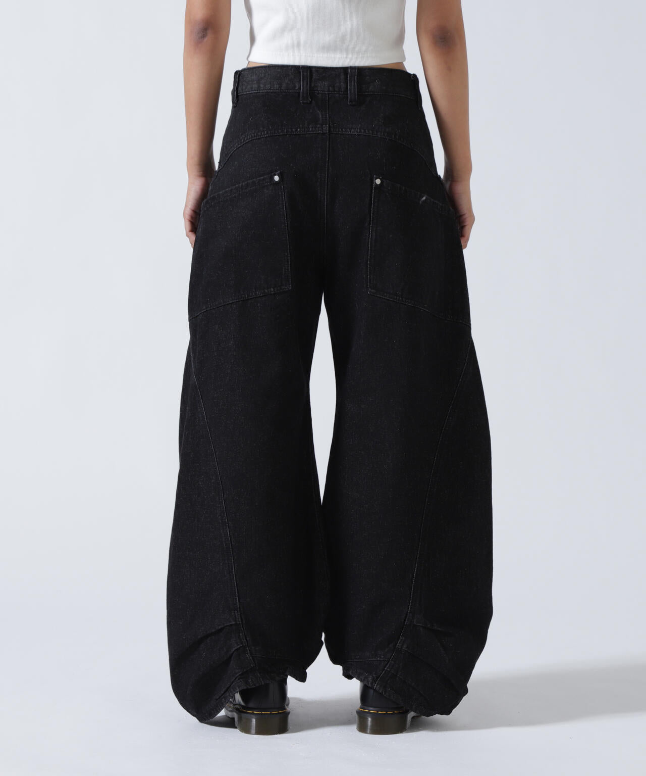 Knuth Marf（クヌースマーフ）tuck design denim pants