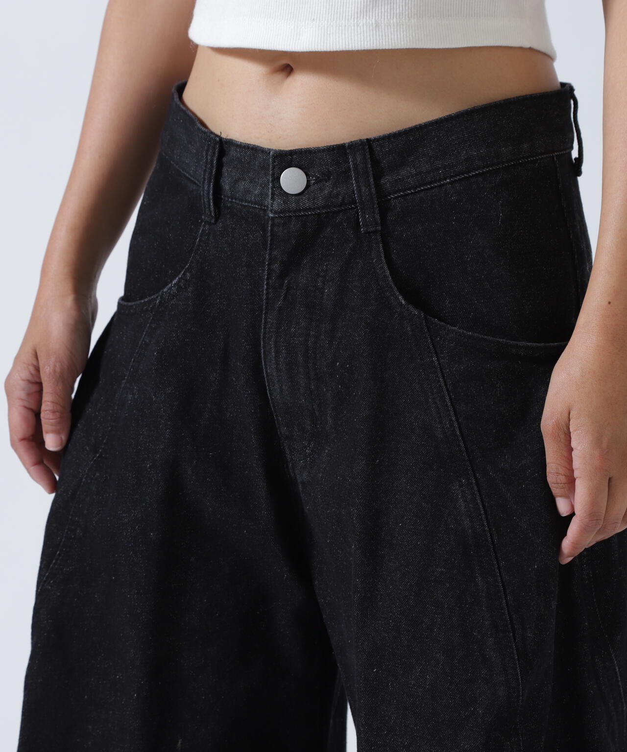 Knuth Marf（クヌースマーフ）tuck design denim pants