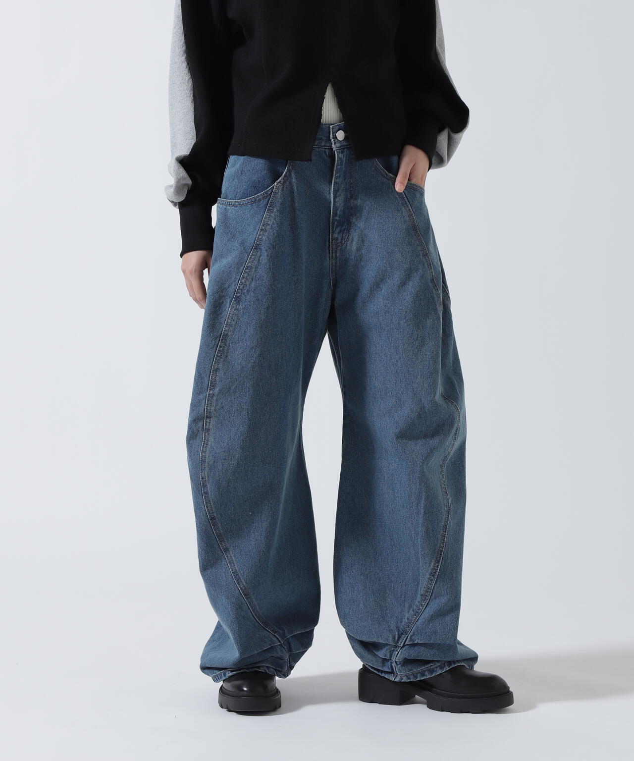 Knuth Marf（クヌースマーフ）tuck design denim pants
