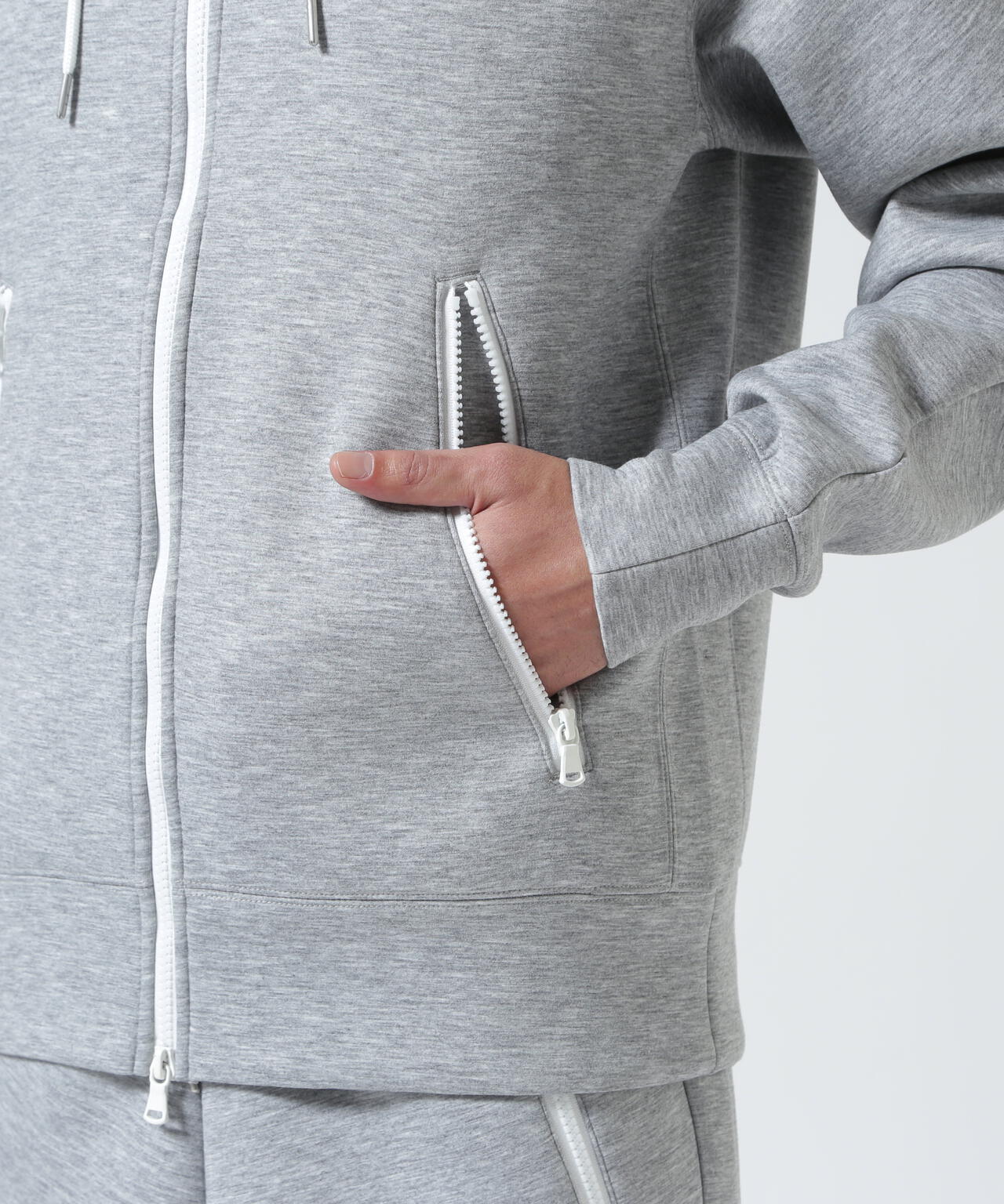 PIUORO(ピウオロ)CARDBOARD ZIP HOODIE