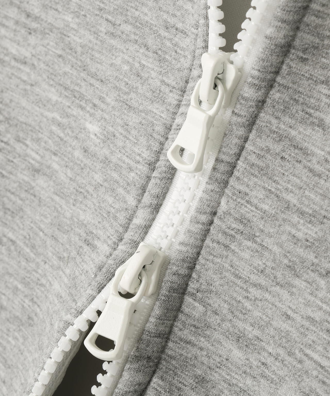 PIUORO(ピウオロ)CARDBOARD ZIP HOODIE