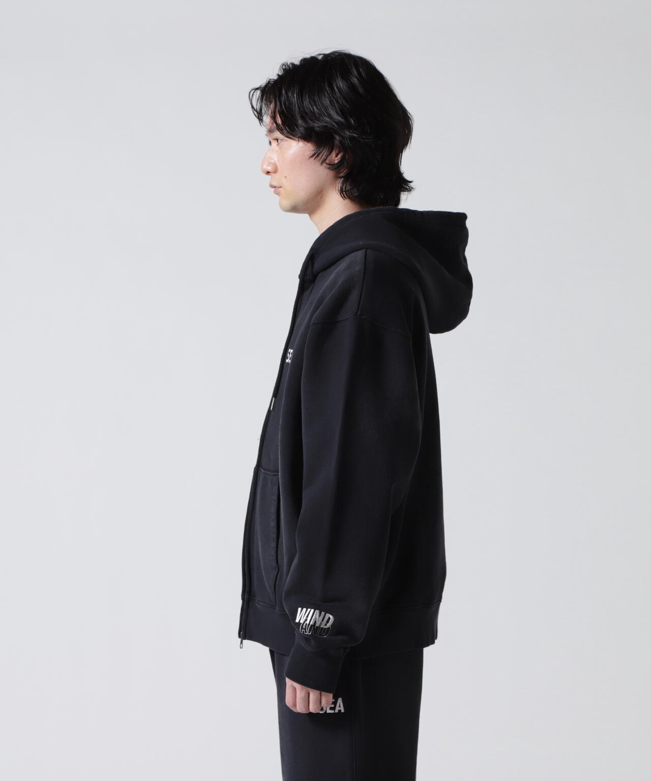 WIND AND SEA（ウィンダンシー）SULFUR DYEING LOGO ZIP SWEATSHIRT