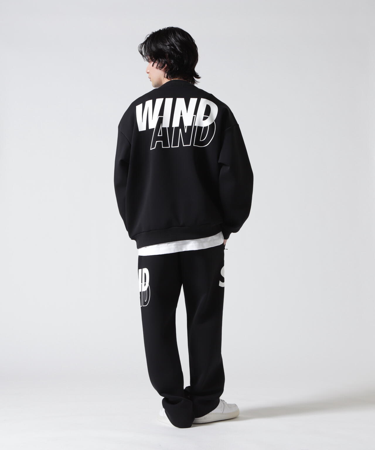 WIND AND SEA（ウィンダンシー）Loose fit crewneck sweat shirt