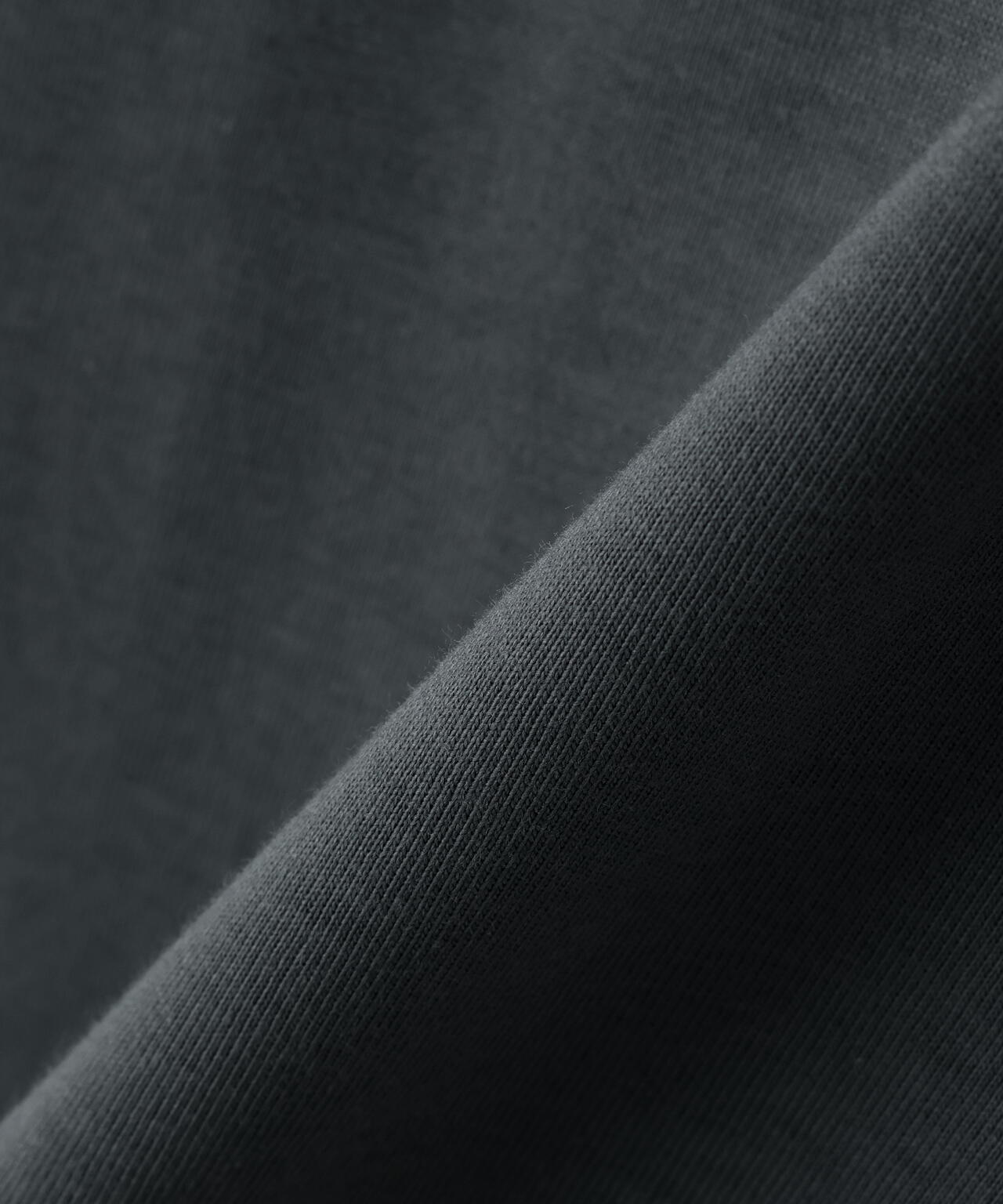 Calvin Klein (カルバンクライン）エンブロイダリーロゴフォント グラフィックTシャツ