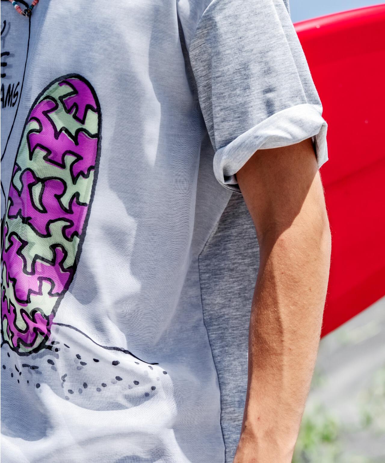 TRIPPY ART(トリッピーアート）SNOOPY ON THE BEACH 3D TEE