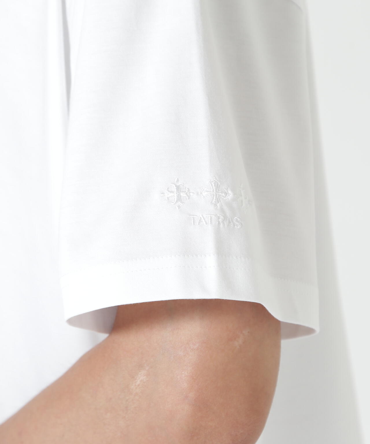 TATRAS(タトラス) 【B'2nd Exclusive】ADRIANO Tシャツ