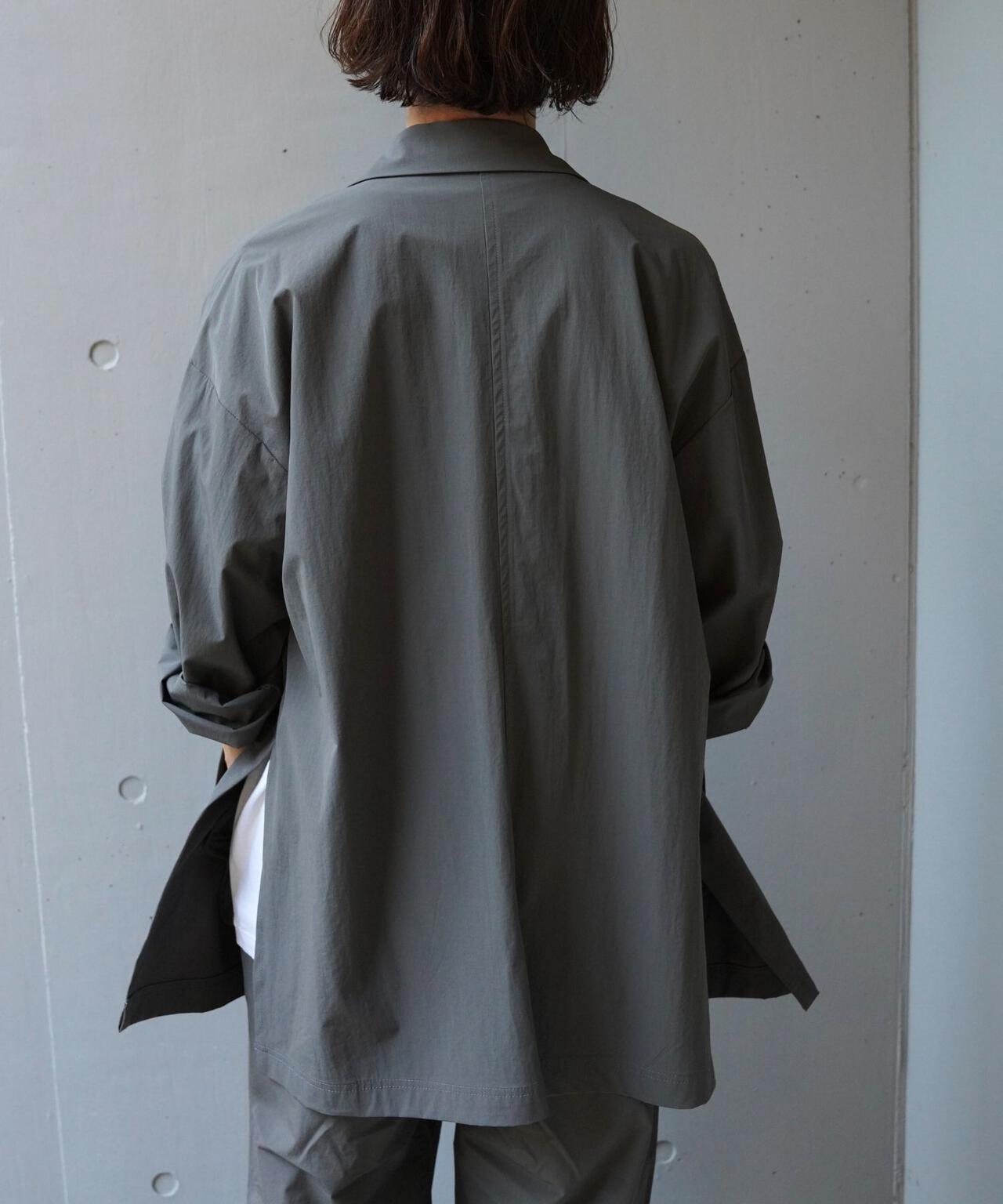 DROIT BELLO（ドロイトベロ）ナイロンストレッチジャケット