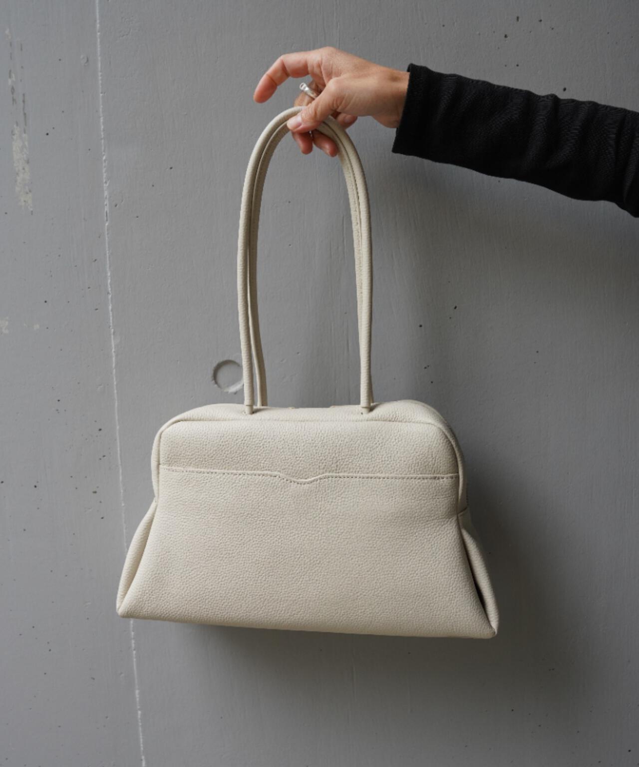 TOV(トーヴ) PETAL OBLONG BAG M