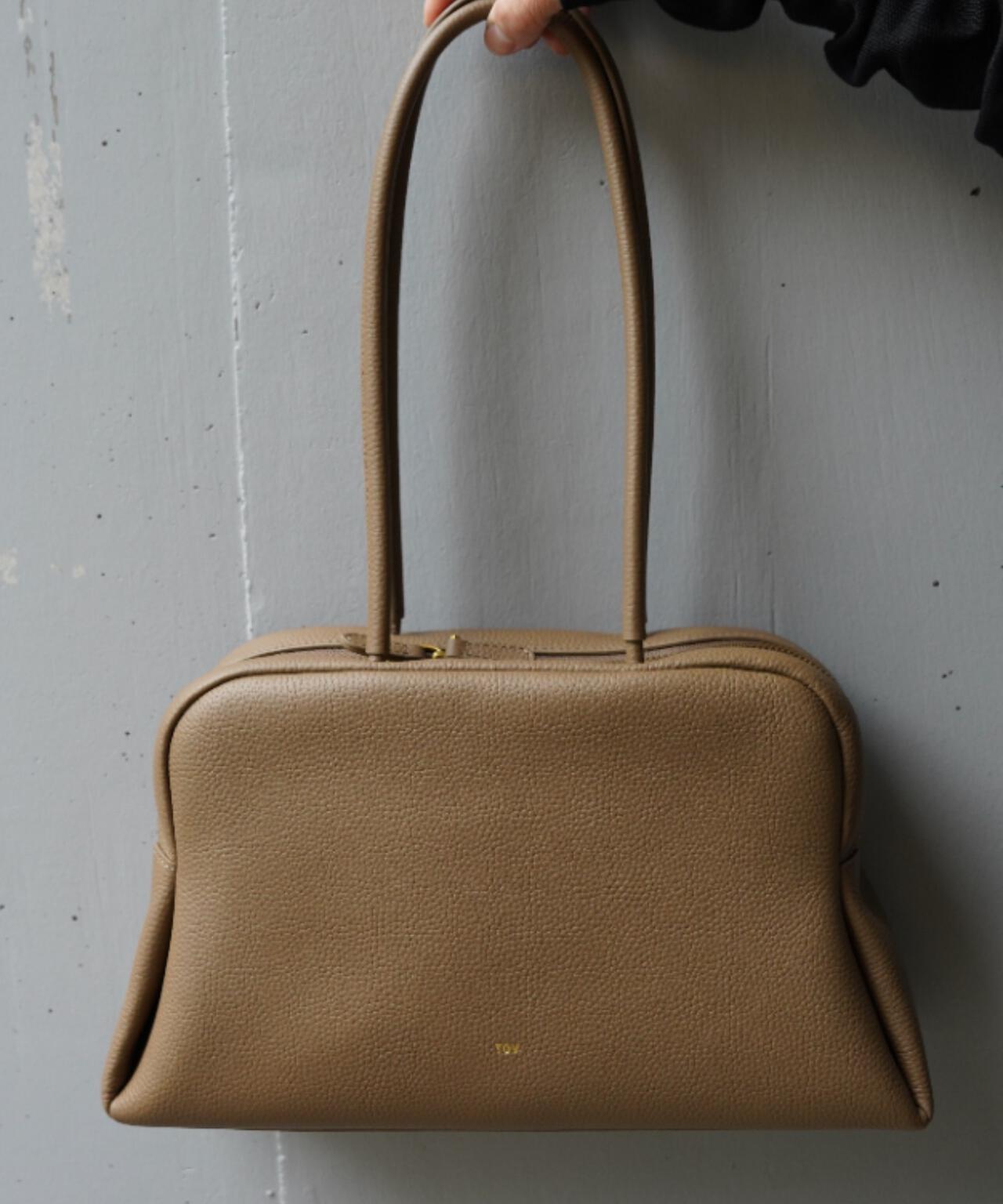 TOV(トーヴ) PETAL OBLONG BAG M