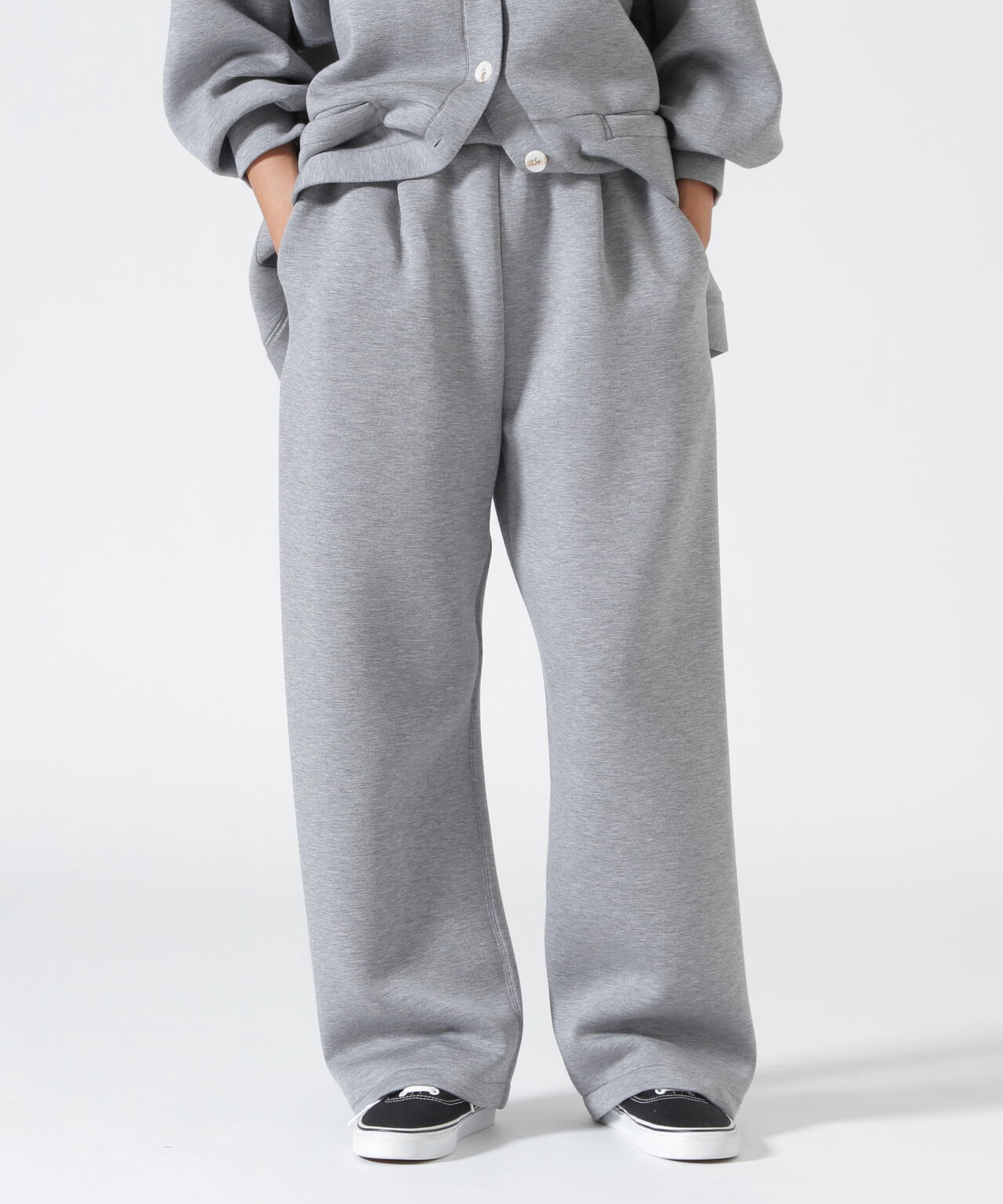 YENN（イエン）SPONDISH TUCK PANTS