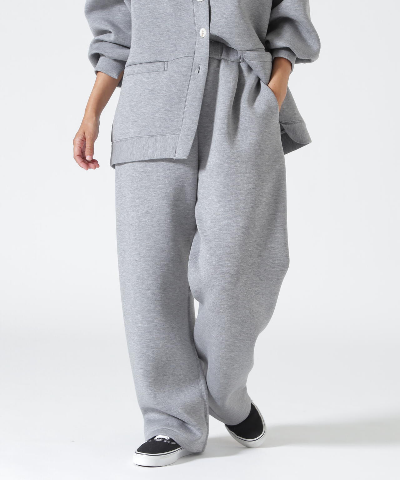 YENN（イエン）SPONDISH TUCK PANTS