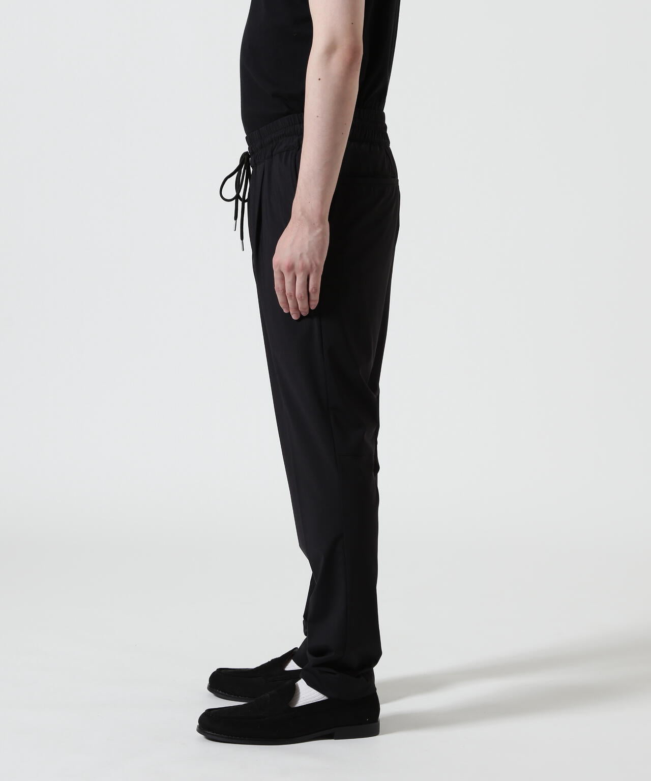 PIUORO（ピウオロ） NYLON TRICOT TUCK JOGGER PANTS