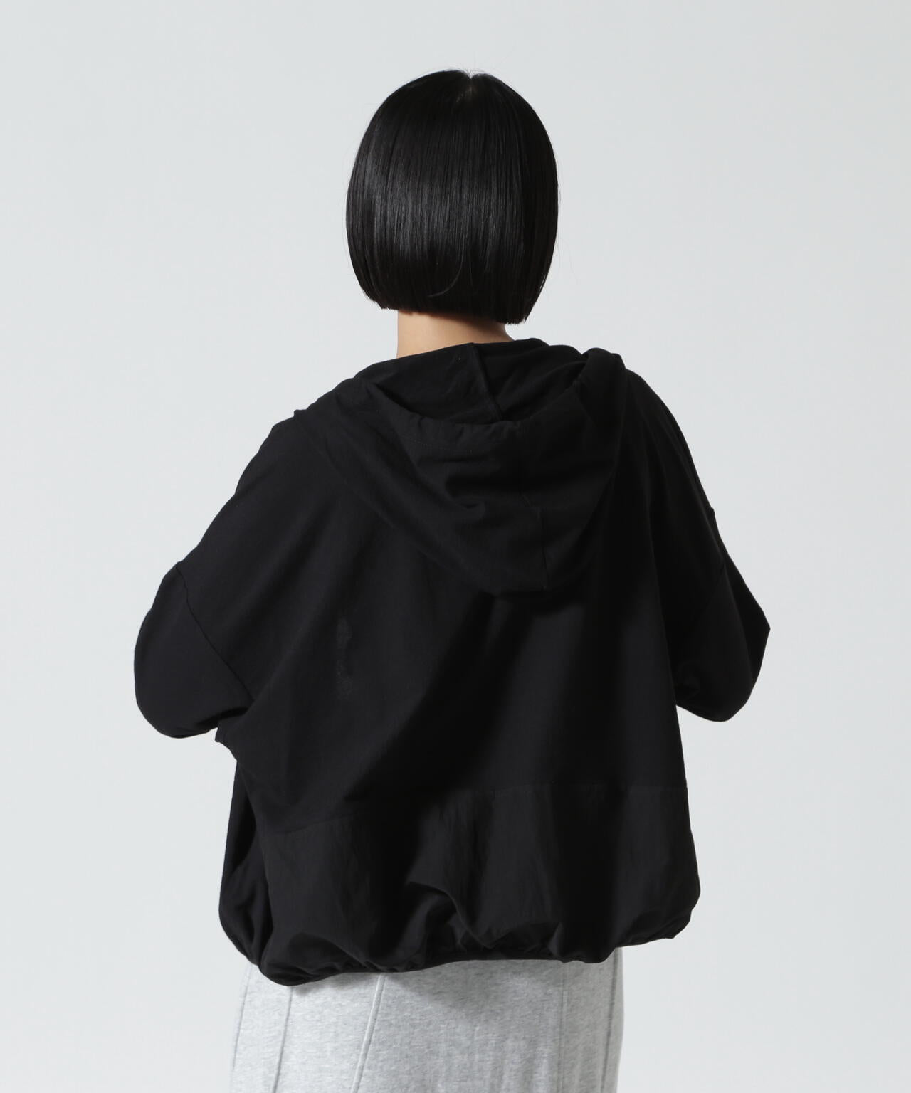 DROIT BELLO（ドロイトベロ）バルーンスリーブフーディ