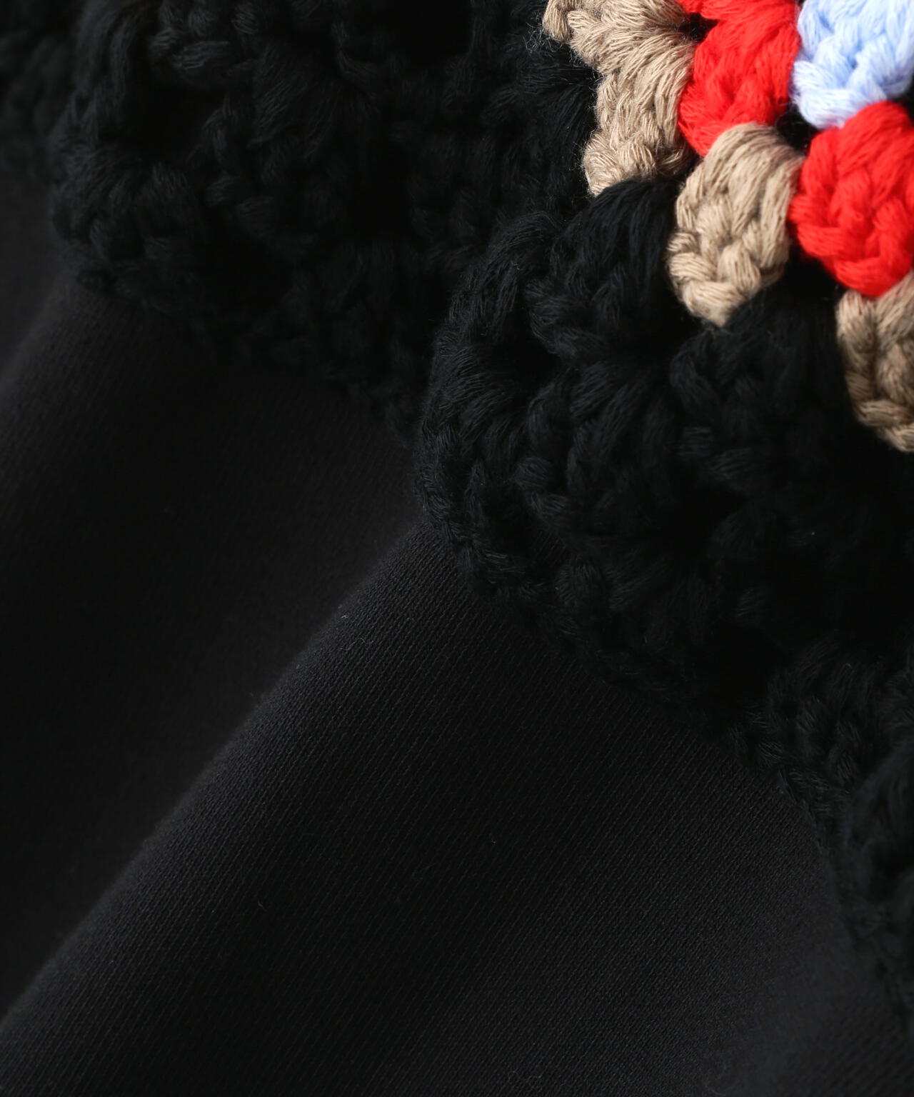 DISCOVERED（ディスカバード）別注CROCHET SLEEVE SWEAT(UNISEX)
