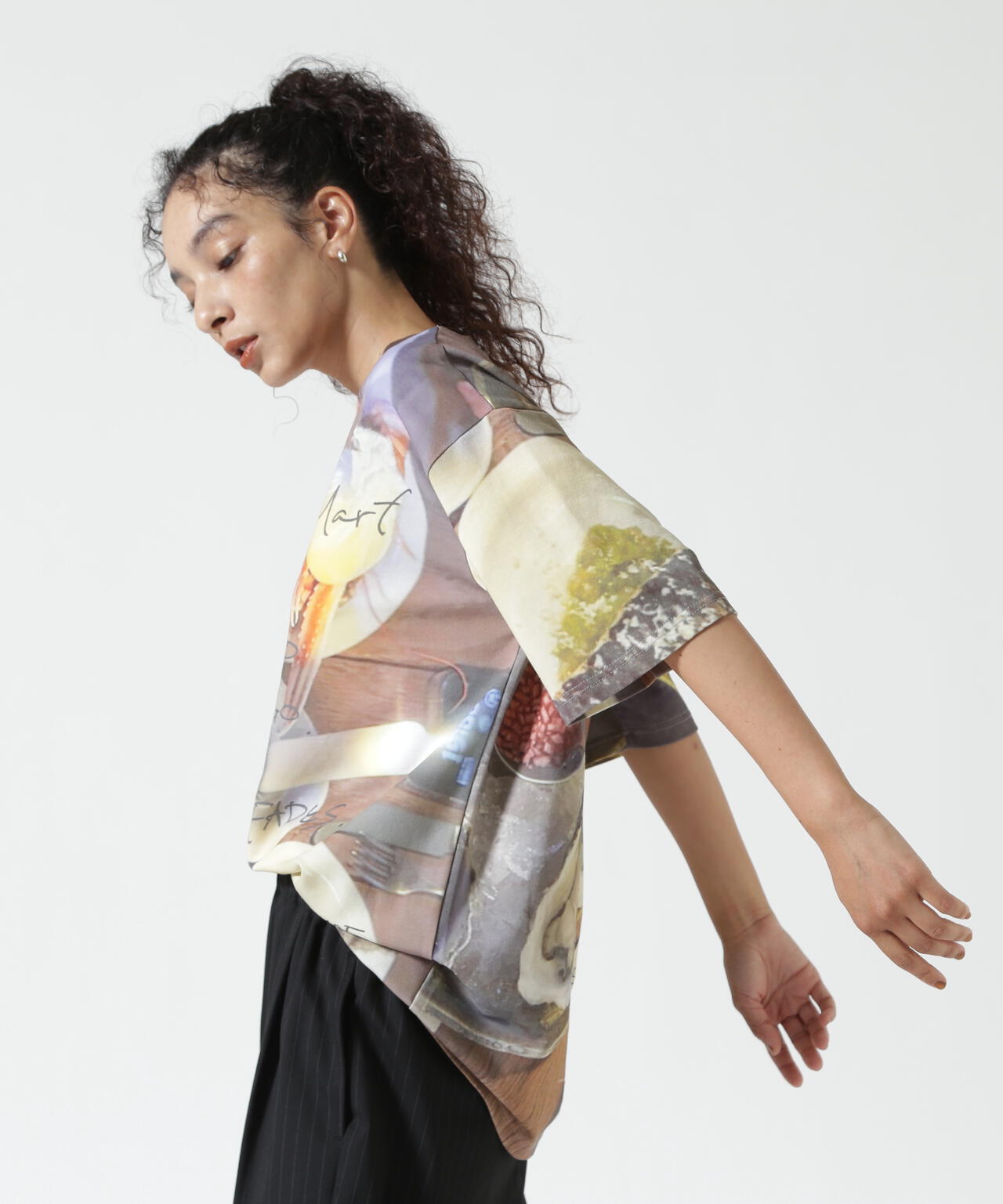 Knuth Marf（クヌースマーフ）oyster graphic tee(unisex)