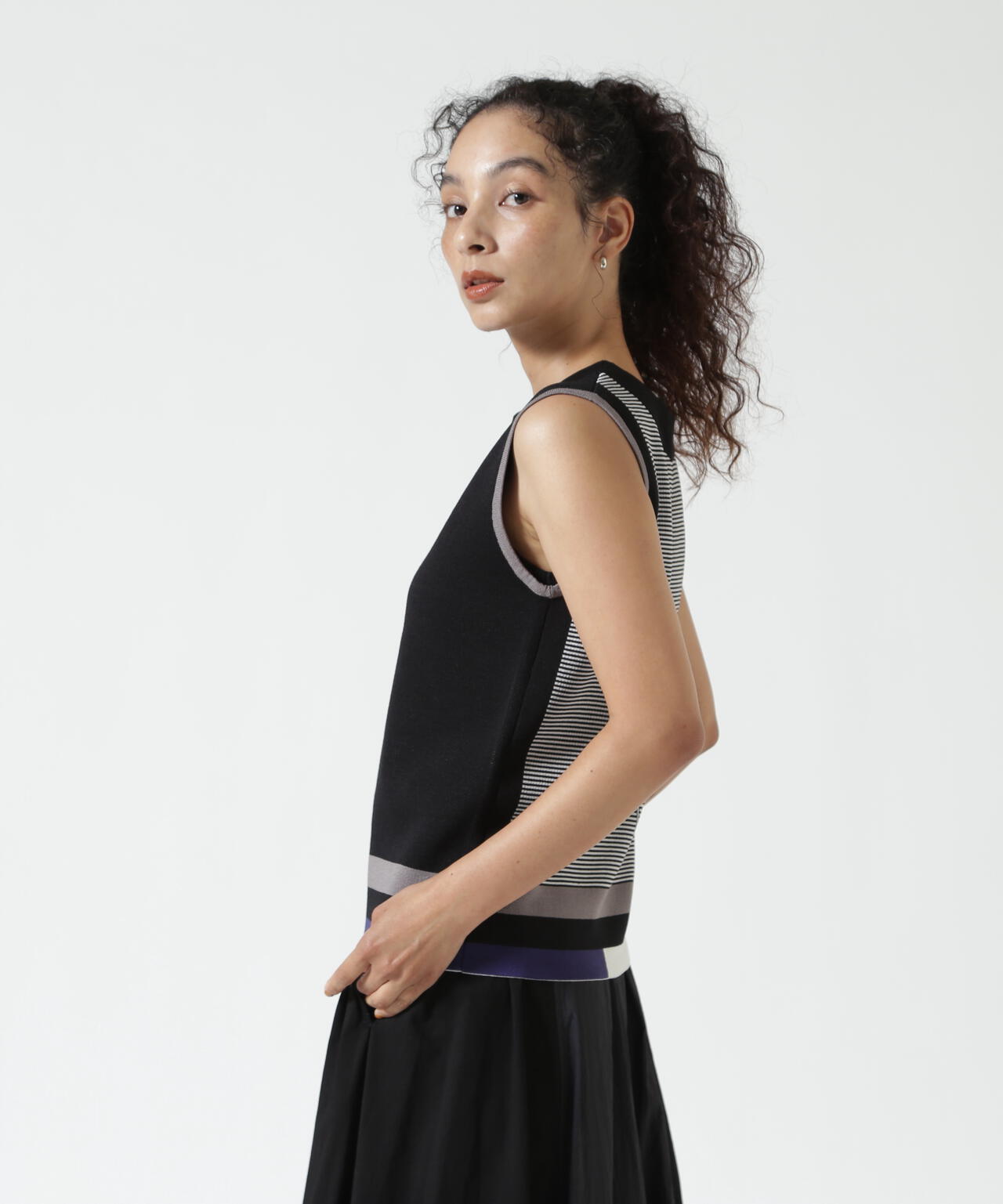 AULA AILA（アウラ アイラ）別注2WAY SLEEVELESS KNIT