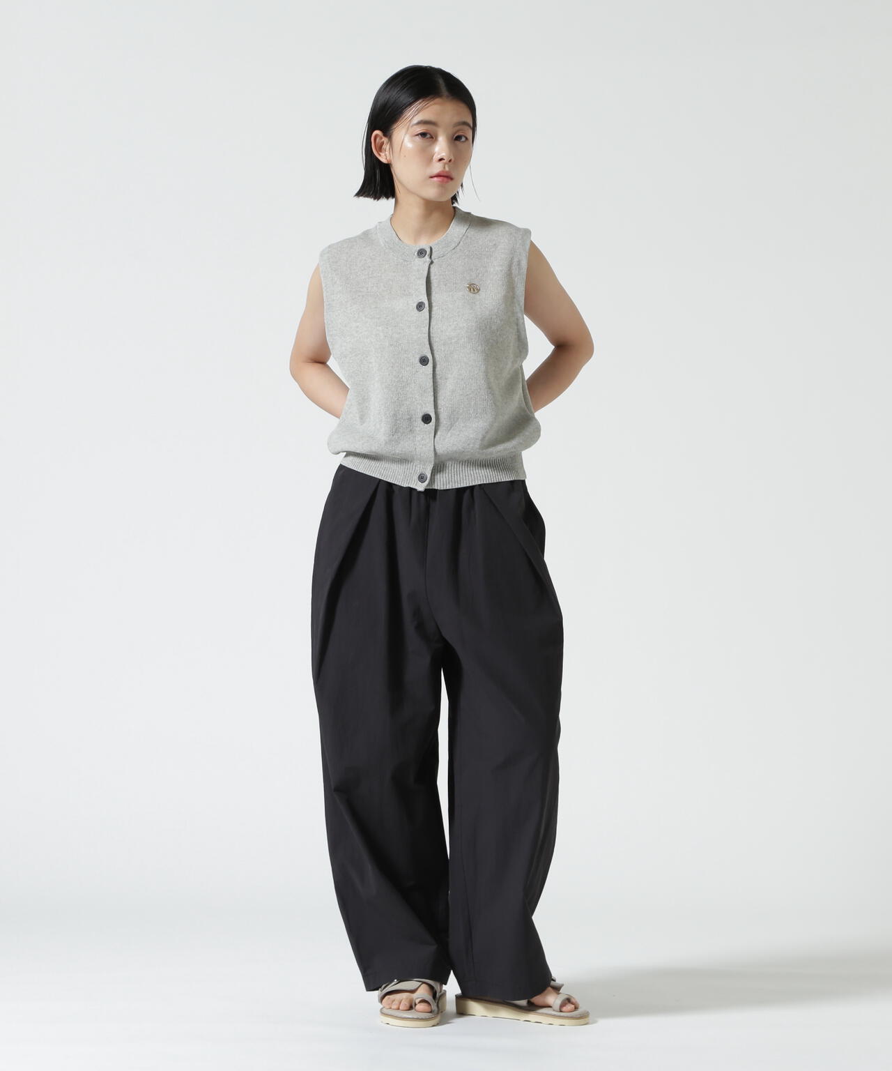 YENN（イエン）linen sheer vest