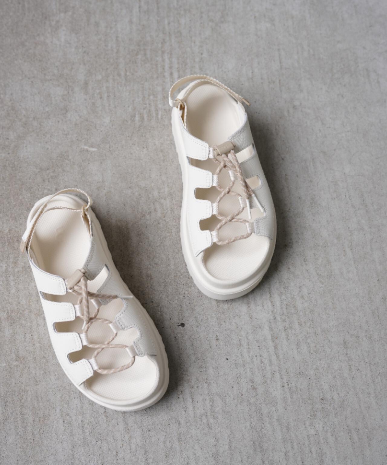 UGG（アグ）GoldenGlow Toggle