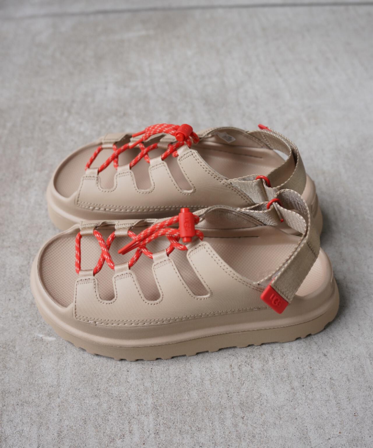 UGG（アグ）GoldenGlow Toggle