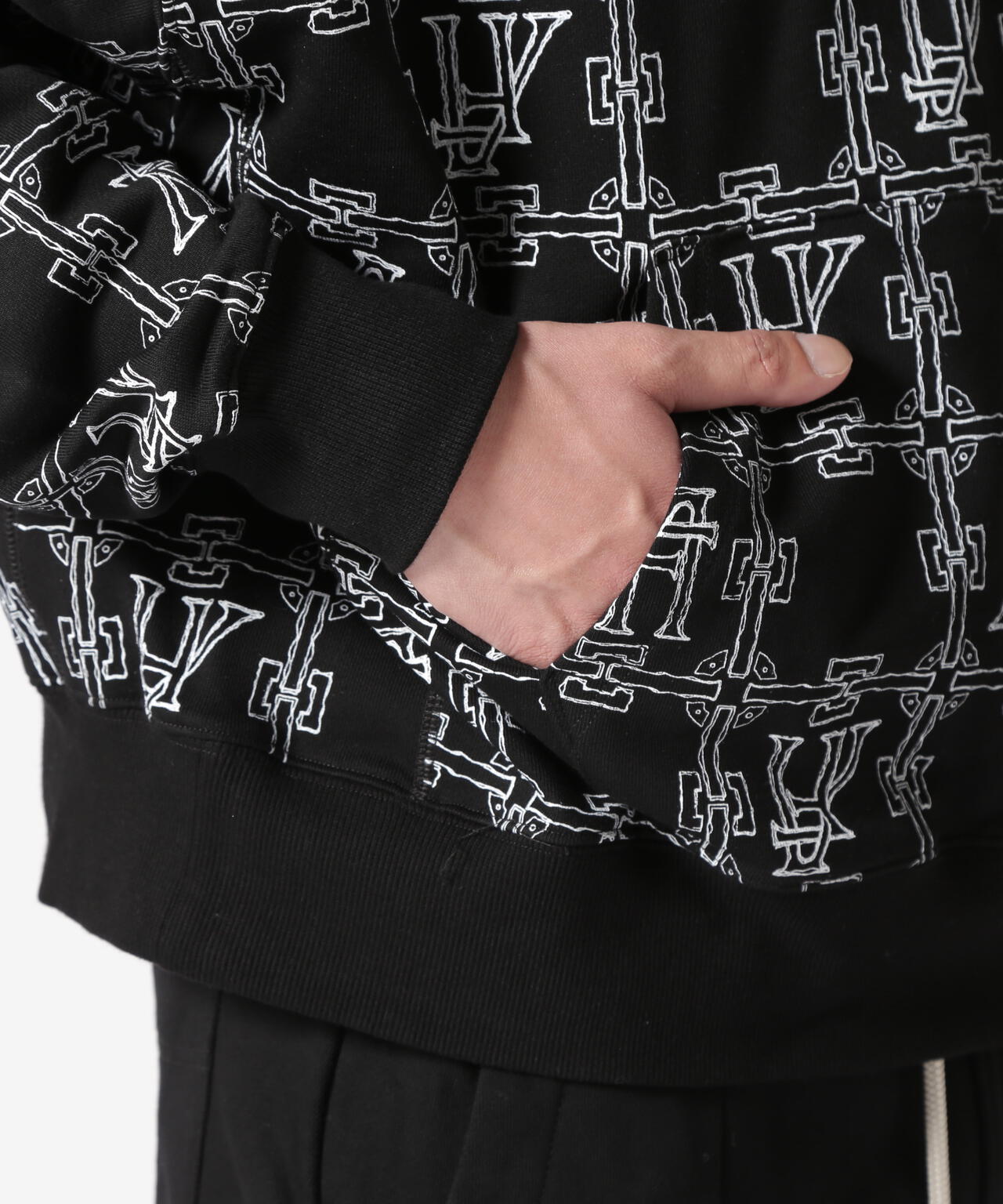 A.F ARTEFACT/エーエフ・アーティファクト/MONOGRAM PATTERN HOODIE