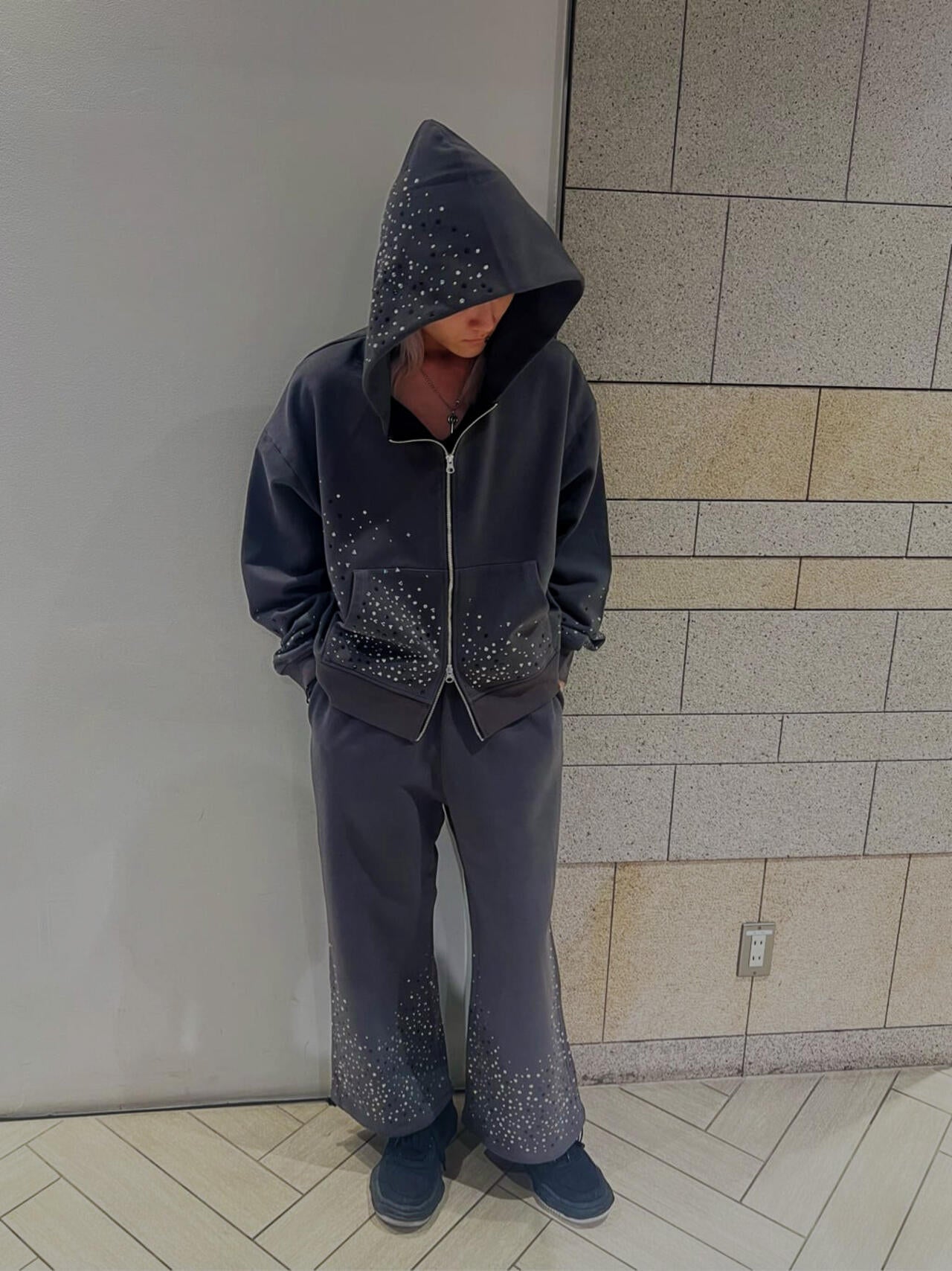 FR(13)NDS /フレンズ/Stone Sweat Hoodie