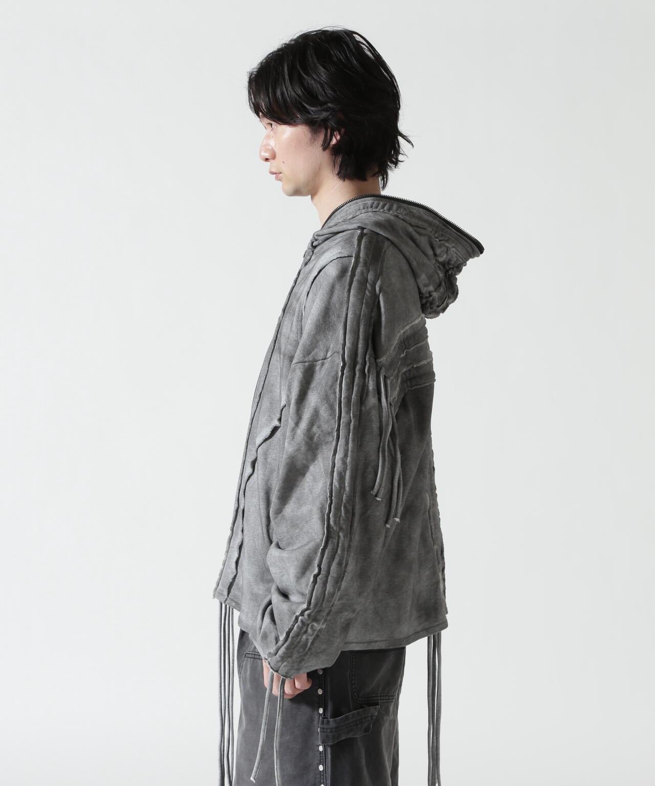 177cm B:81 W:72 H:88 着用サイズ：L