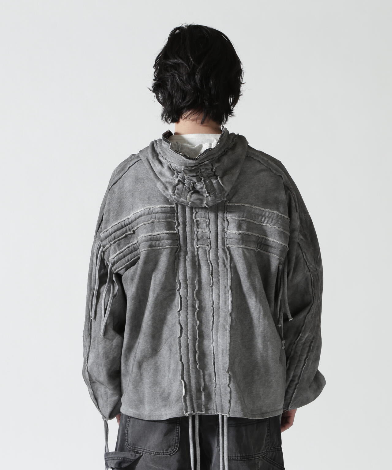 177cm B:81 W:72 H:88 着用サイズ：L