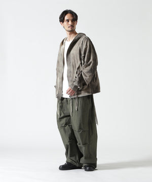 Height 178  Chest 92  Waist 76  hips 95  Shoes 27.0 着用サイズ：L