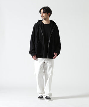 Height 178  Chest 92  Waist 76  hips 95  Shoes 27.0 着用サイズ：L