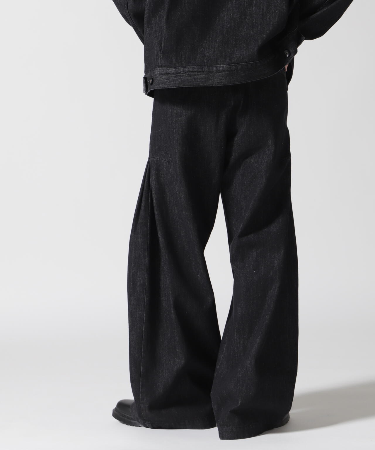 Toironier/トワロニエ/Denim 2Tuck Side Tuck Pants