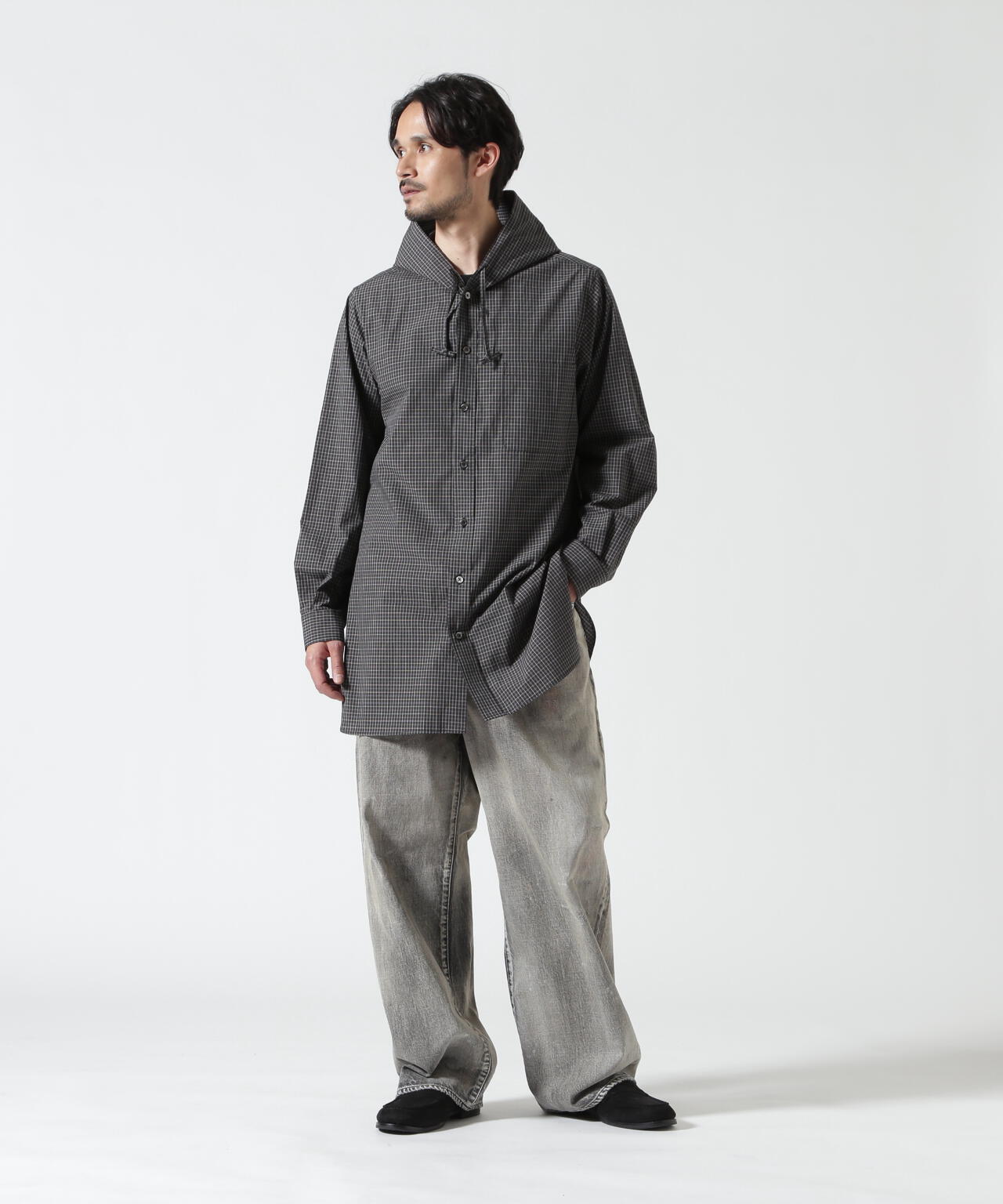 Height 178  Chest 92  Waist 76  hips 95  Shoes 27.0 着用サイズ：2