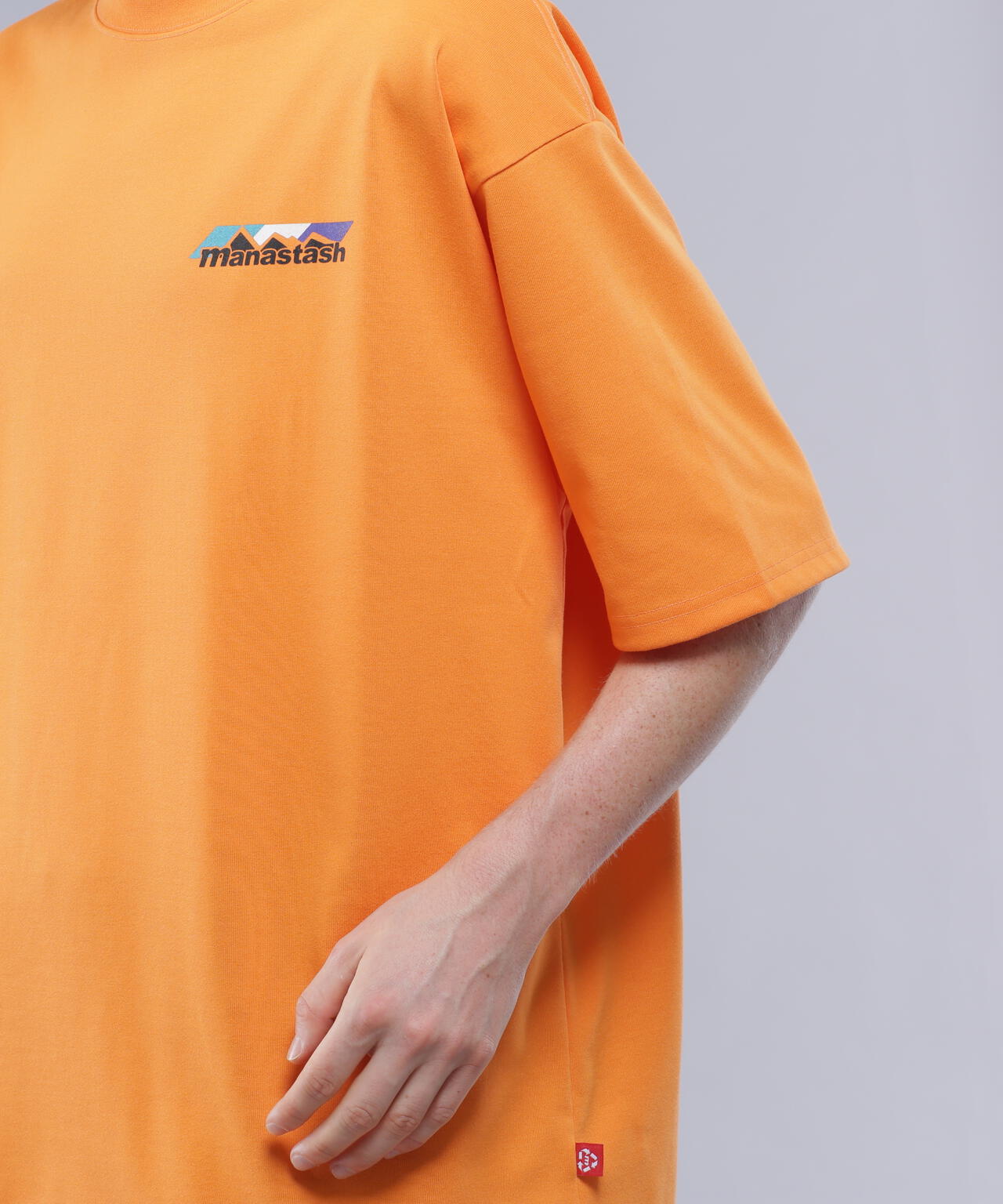 MANASTASH/マナスタッシュ/RE:POLY TEE SCHEME LOGO
