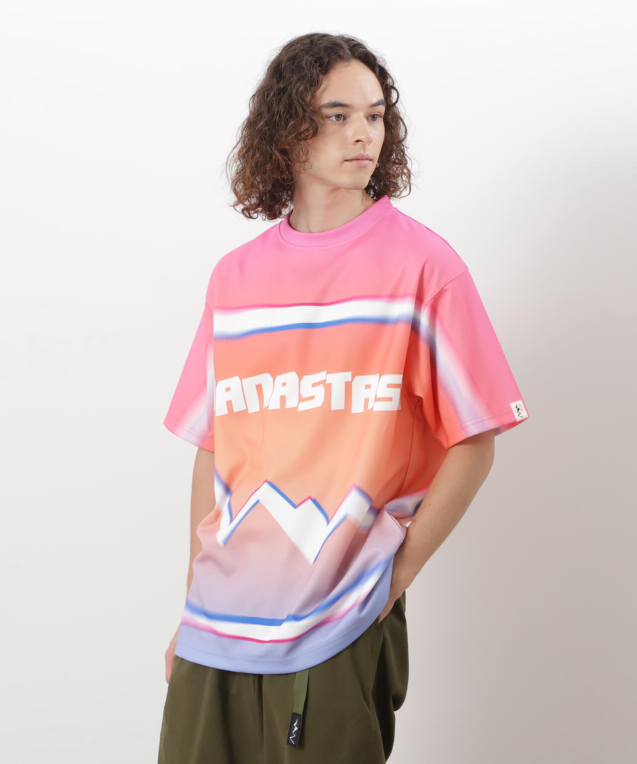 MANASTASH/マナスタッシュ/ALLOVER GRADIENT LOGO TOP