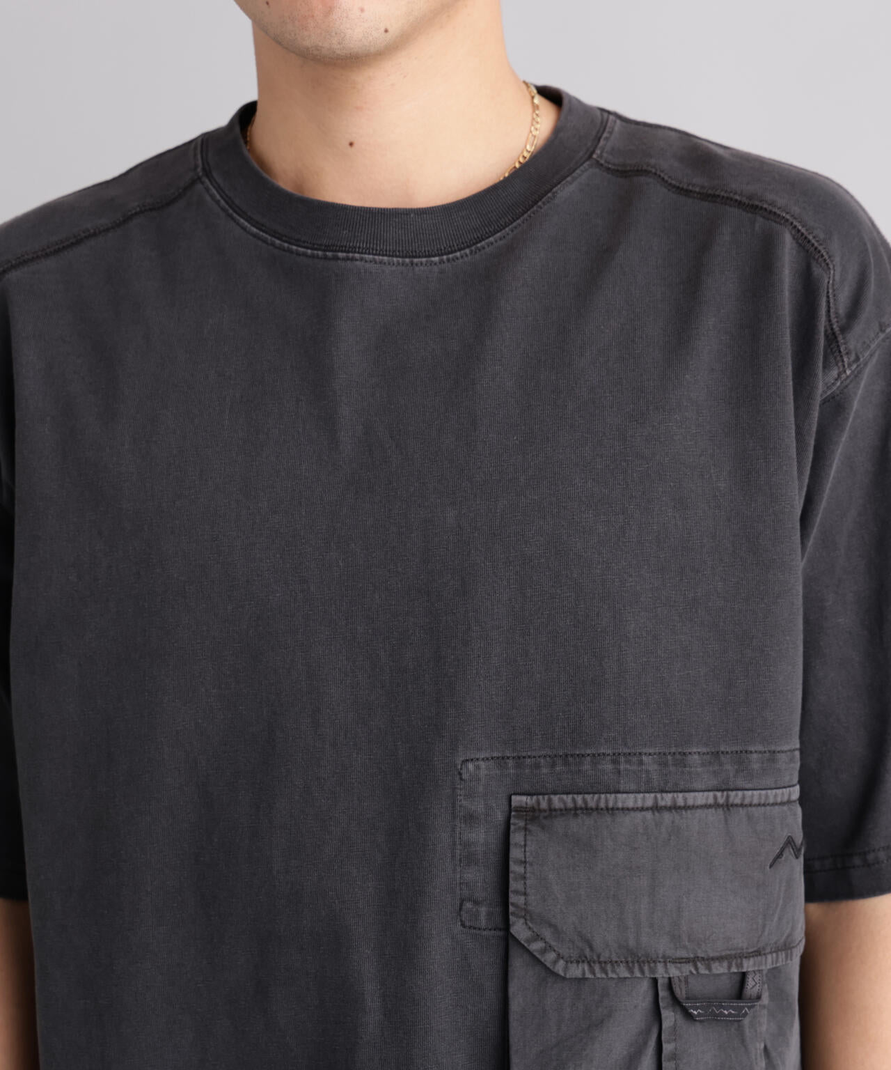 MANASTASH/マナスタッシュ/DISARMED TOP
