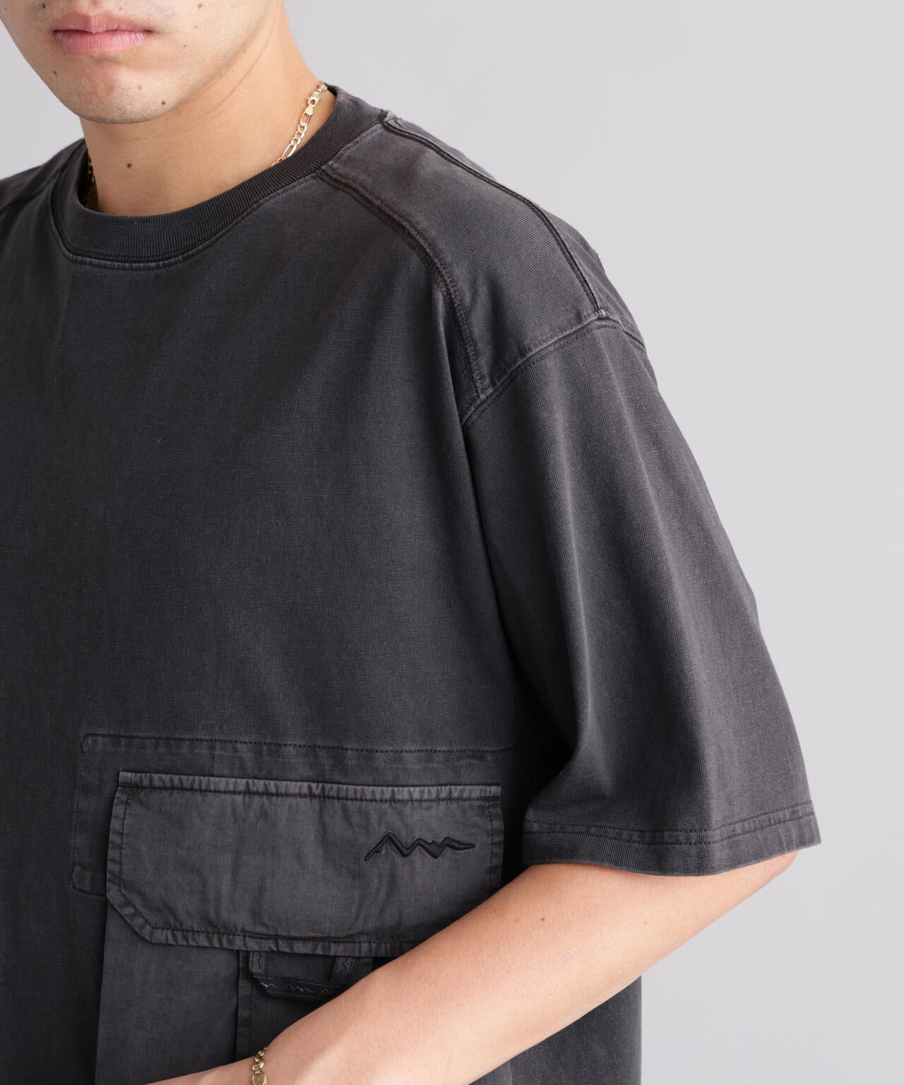 MANASTASH/マナスタッシュ/DISARMED TOP