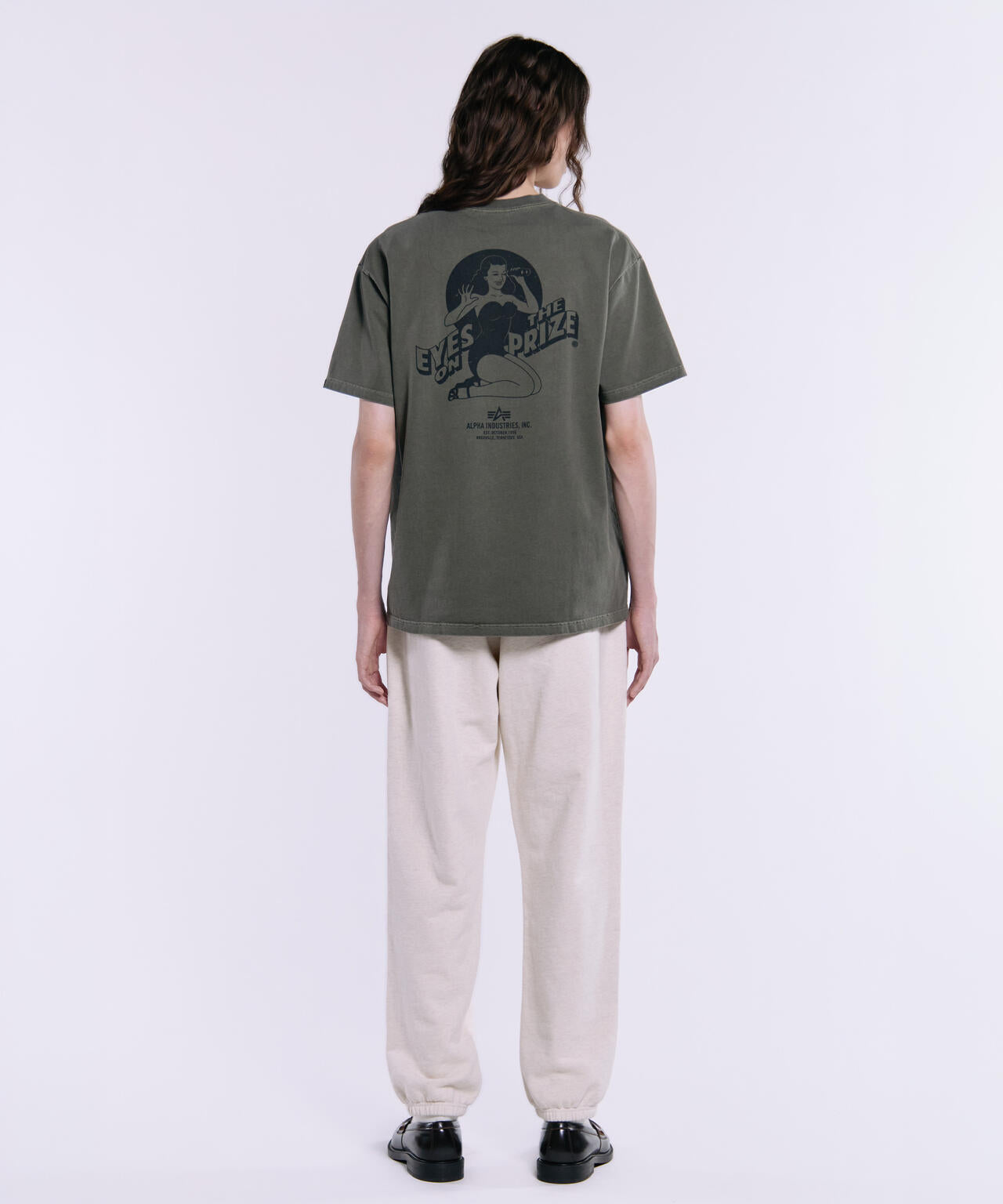 EYES ON THE PRIZE PIN‐UP T‐SHIRT