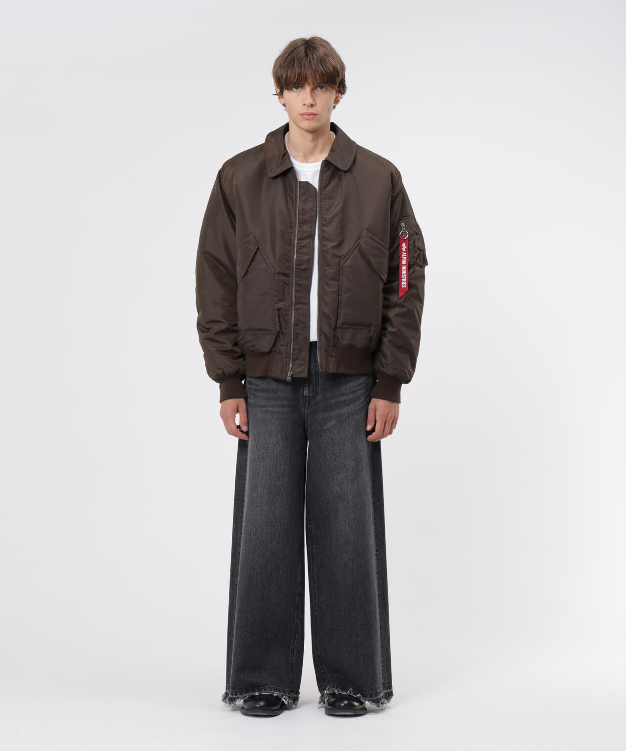 187cm C:80 W:70 H:91 着用サイズ：L
